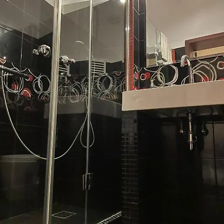 Select Center Apartment
