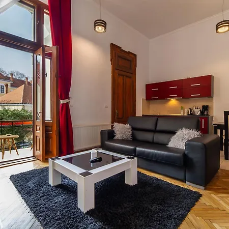Apartment Select Center *