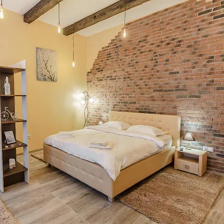 Apartment Select Center *